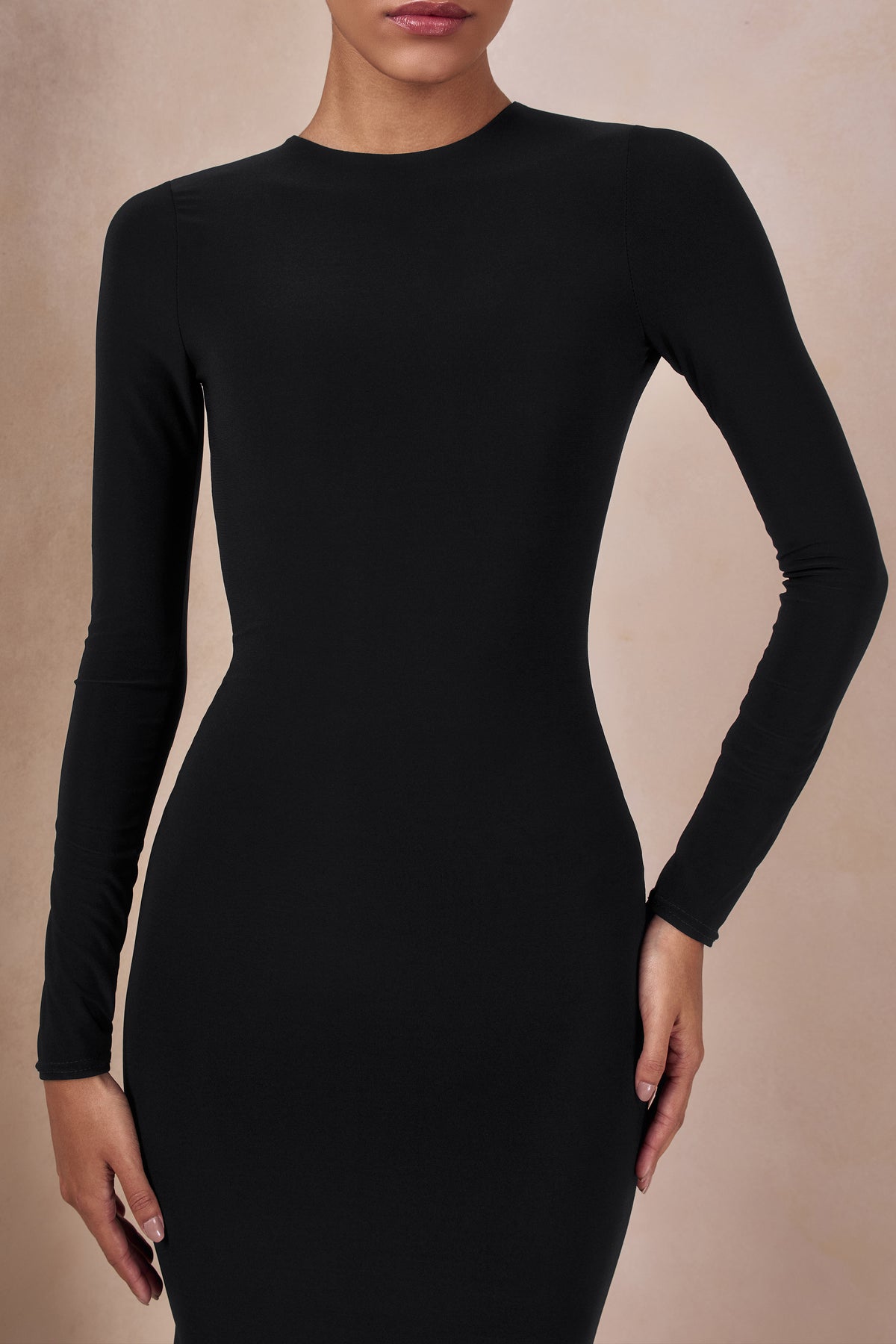 ECM_HR_CL126332002 - One Step Ahead | Black Long Sleeve Backless Fishtail Maxi Dress_03.jpg