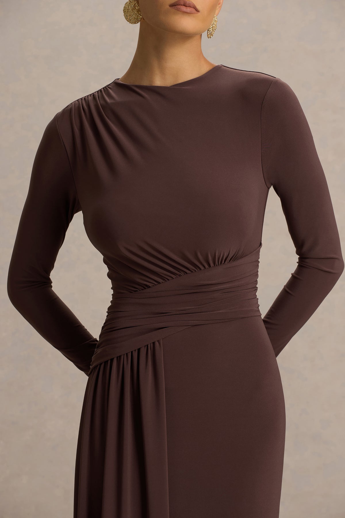 HR_CL137093457---Virelle-Brown-Boat-Neck-Maxi-Dress-With-Drop-Waist01.jpg