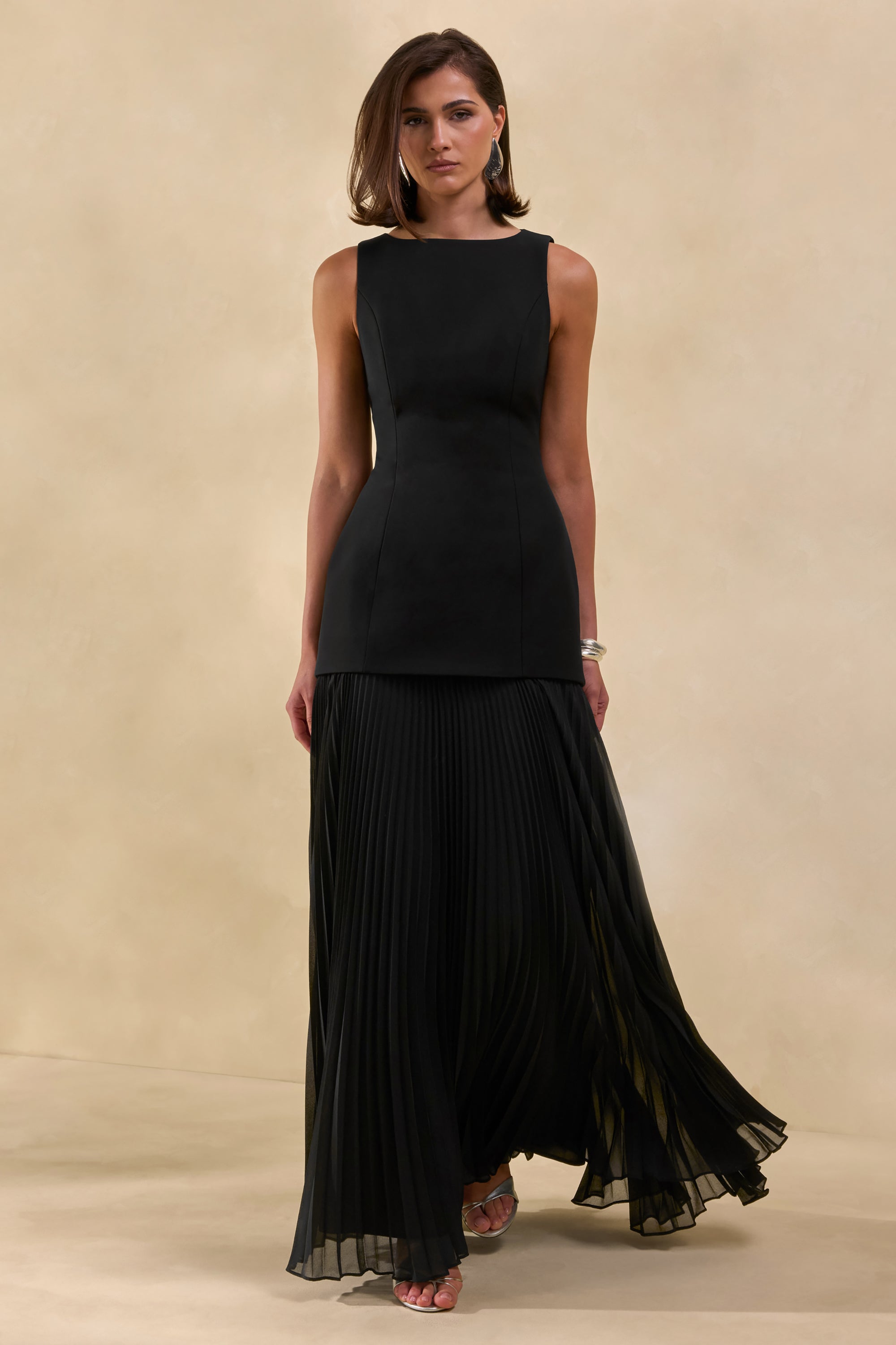 ECM_HR_CL137162001---Hadley-_-Black-Boat-Neck-Maxi-Dress-With-Drop-Waist2.jpg