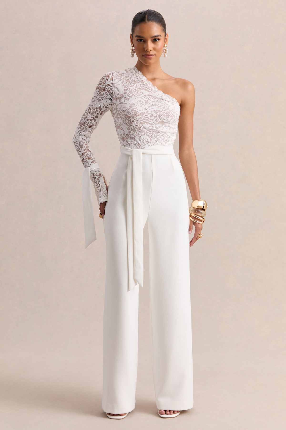 ECM_HR_CL137246110 - Clarence _ White Lace Asymmetric-Neck Jumpsuit With Bow-Details 04_H.jpg