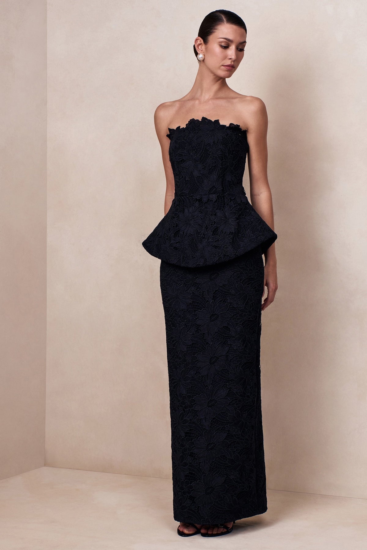 CL13730900106_ECM_CL137309001_-_Delvine___Black_Lace_Bandeau_Corset_Maxi_Dress_04
