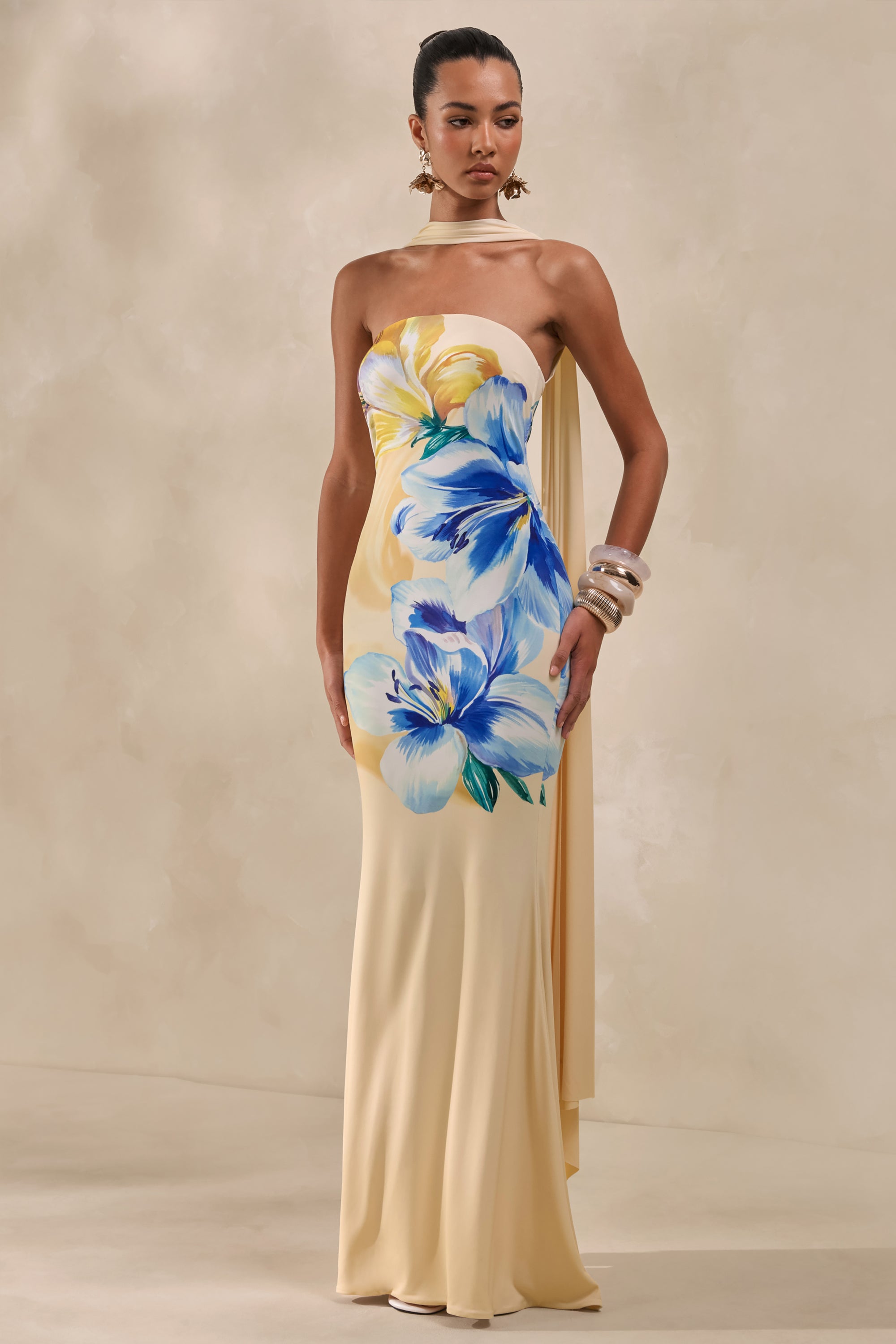ECM_HR_CL137335121---Brooke-_-Lemon-And-Blue-Floral-Print-Bandeau-Maxi-Dress-With-Scarf0.jpg