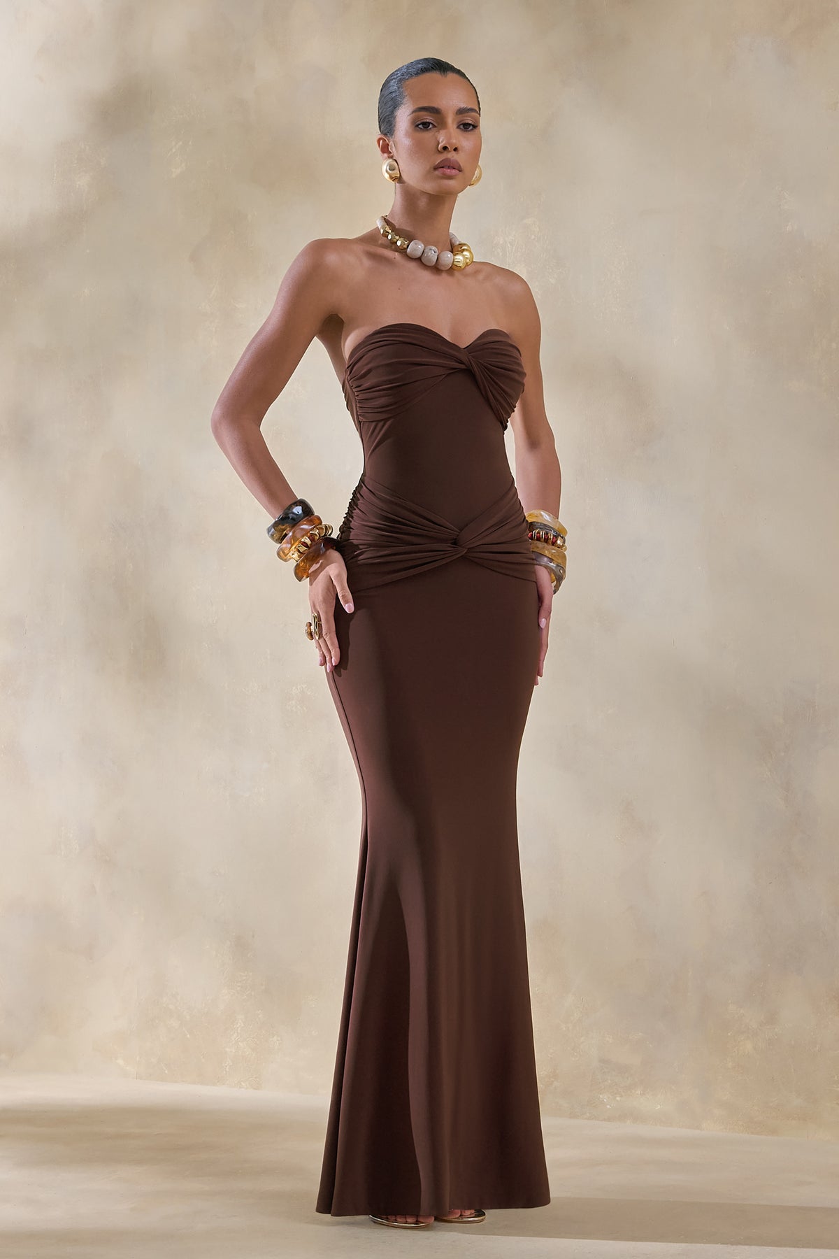 Elodia Brown Bandeau Maxi Dress With Gathered-Detailing – Club L London