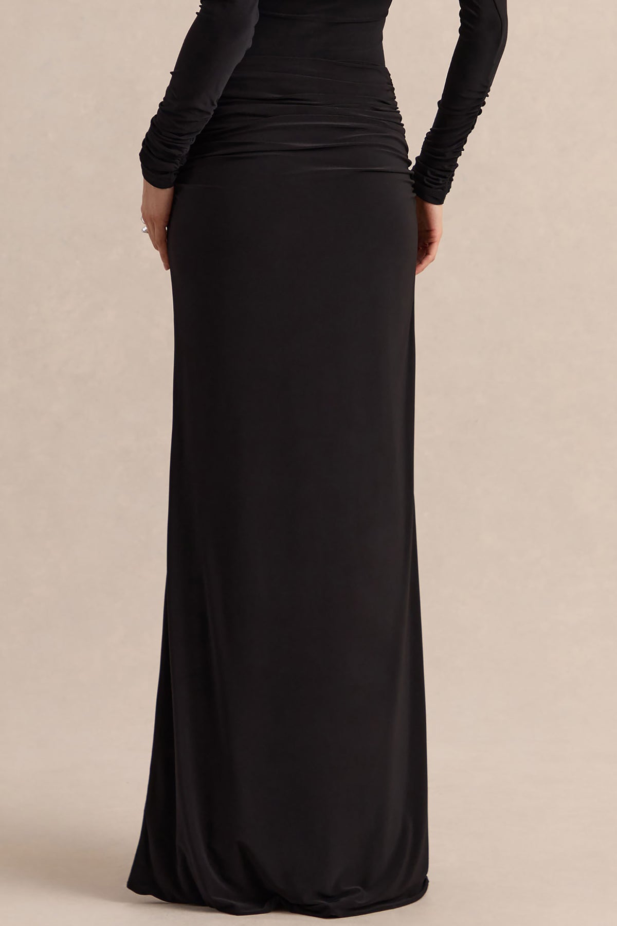 ECM_HR_CL137820001---Kaelis-_-Black-Bardot-Neck-Bodysuit-With-Long-Sleeves-+-CL137836001---Esara-_-Black-Maxi-Skirt-With-Gathered-Detailing-4-.jpg