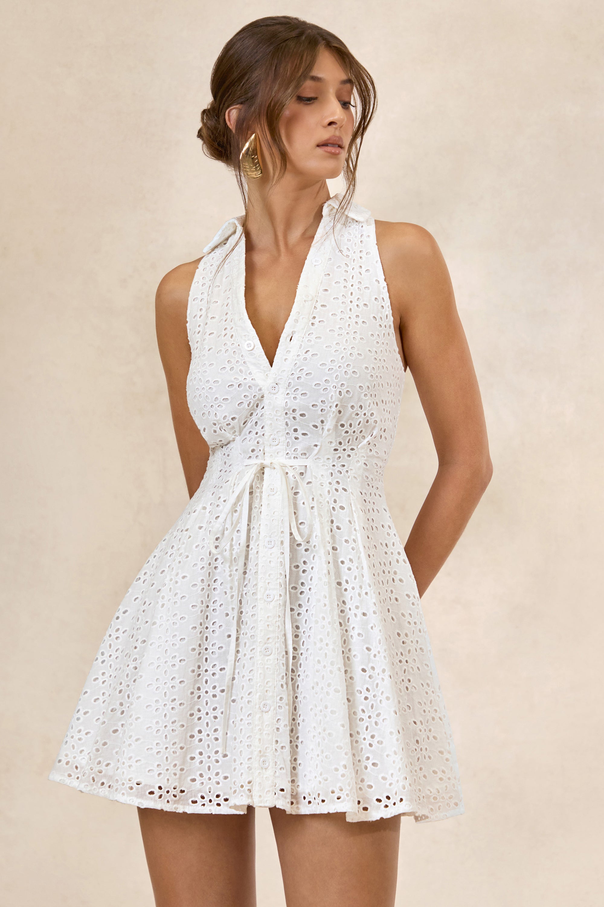 CL137925110 - Zyraline _ White Plunge-Neck Mini Dress With Bow-Detail2.jpg