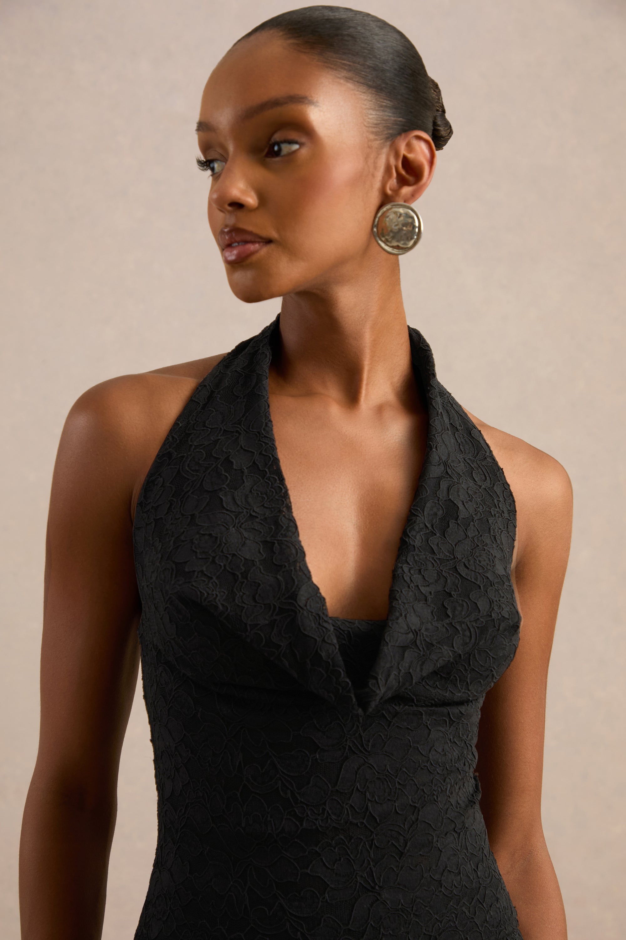 CL137985001 - Rosin | Black Lace Plunge-Neck Crop-Top7.jpg