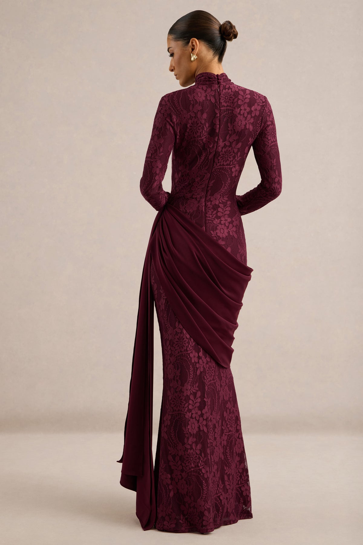 ECM_HR_CL137992102_Enestra_Burgundy_5046.jpg