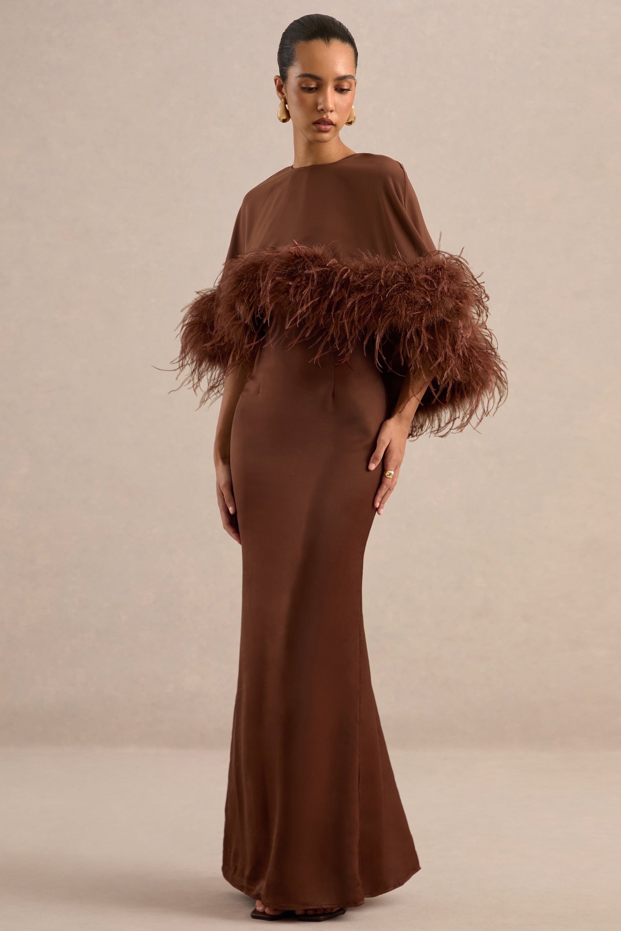 CL13800702106_CL138007021_Tervessa_Brown_Satin_Wide-Neck_Cape_With_Feather_Trim1_65365454-a3ec-4d92-a80a-21d22f37e72c