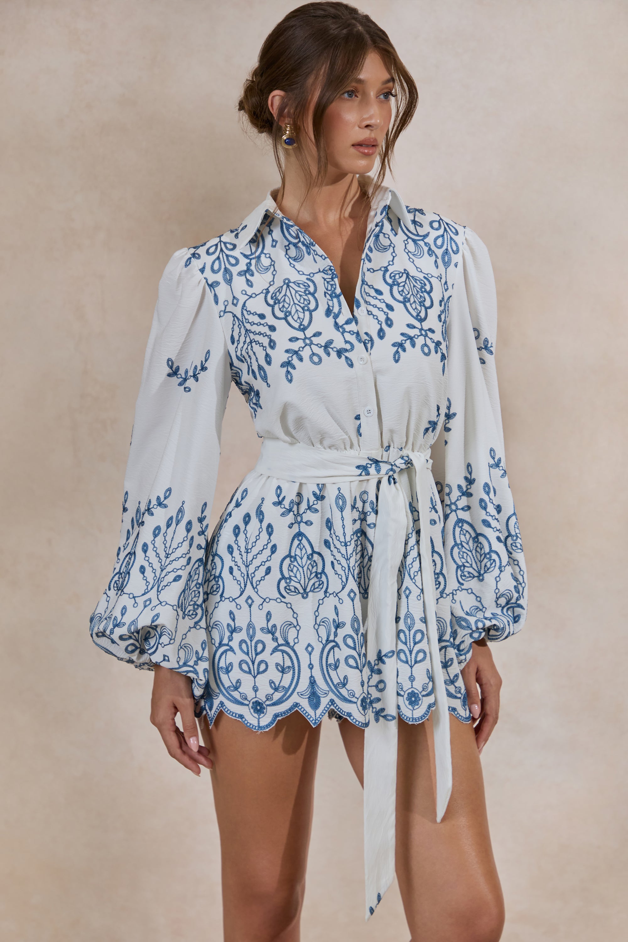 ECM_HR_CL138214110---Adria-_-White-And-Blue-Floral-Broderie-V-Neck-Playsuit3.jpg