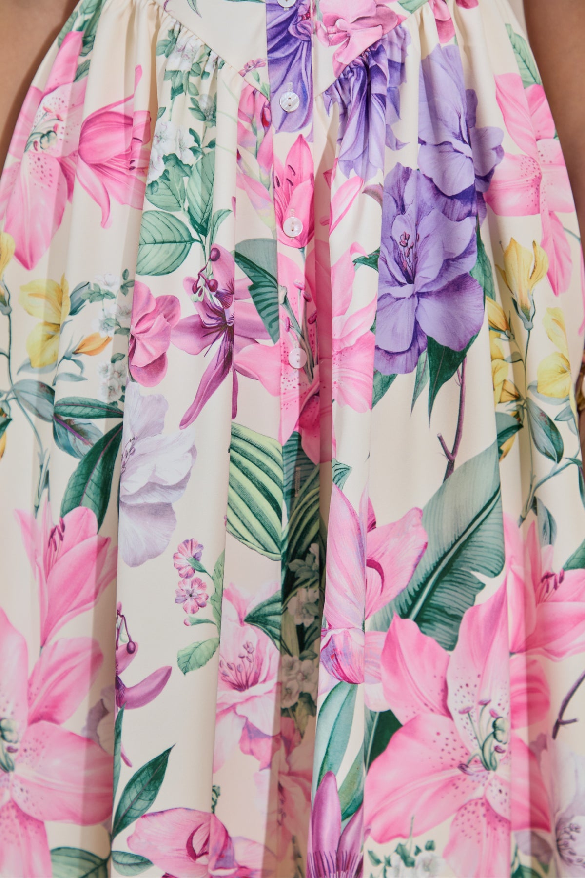 ECM_HR_CL138606111 - Maila _ Cream Floral Print Collared Halter-Neck Midi Dress 3.jpg