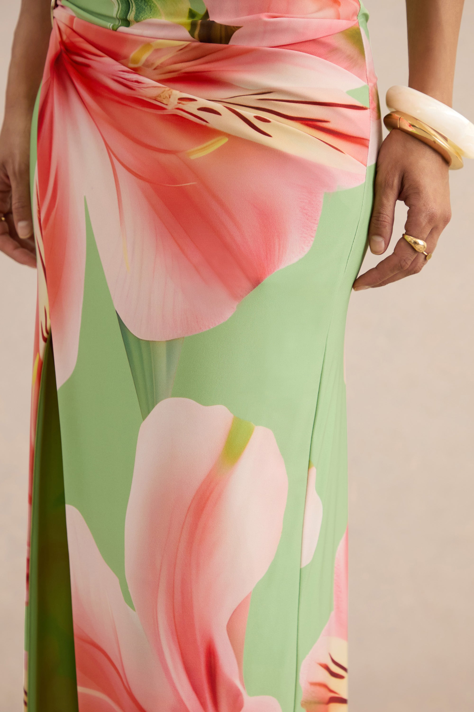 ECM_HR_Miralina Dark Green Floral Print Sweetheart-Neck Maxi Dress Witn Body Cut-Outs And Gold Detail 43.jpg