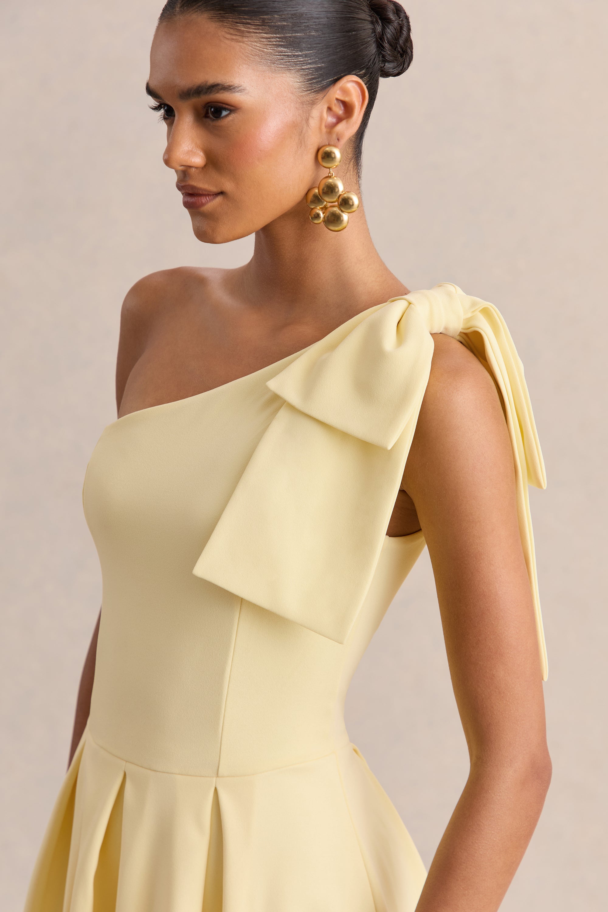 ECM_HR_CL138721121 - Meria _ Lemon Asymmetric-Neck Midi Dress With Bow-Sleeve 04.jpg