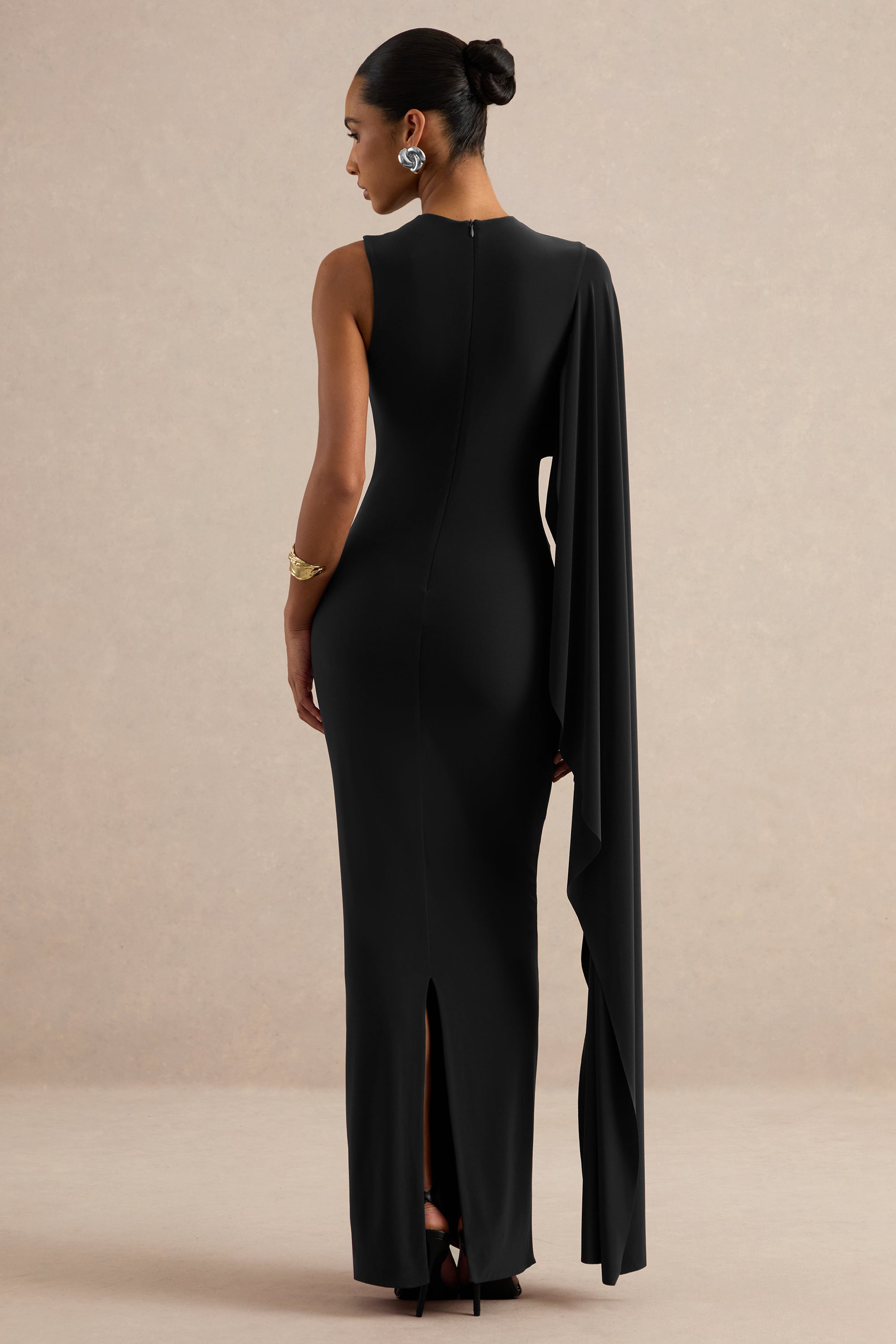 ECM_HR_CL138774001 - Maravelle | Black Round-Neck Maxi Dress With Cape Sleeve 5.jpg