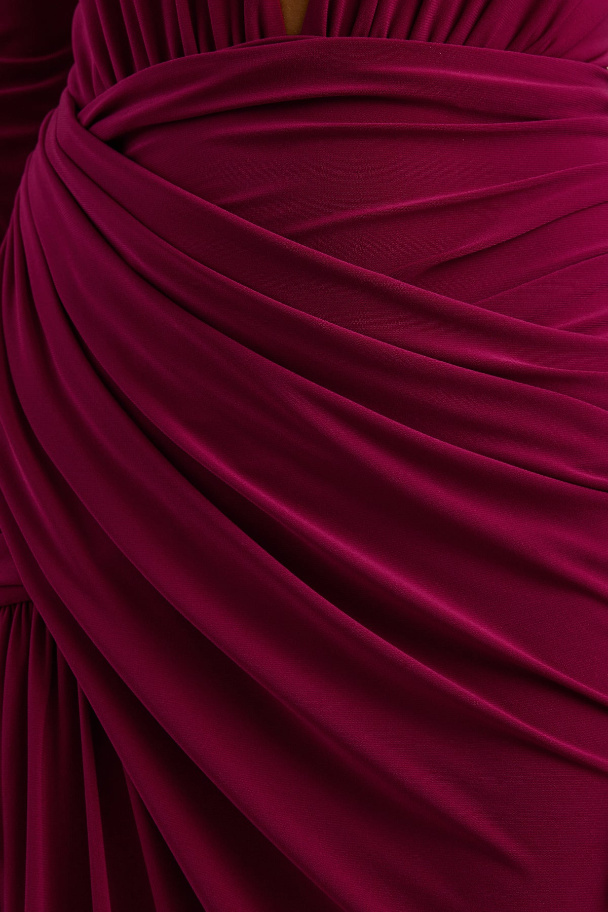 ECM_HR_CL138821102 - Tahlina _ Burgundy Plunge-Neck Maxi Dress5.jpg