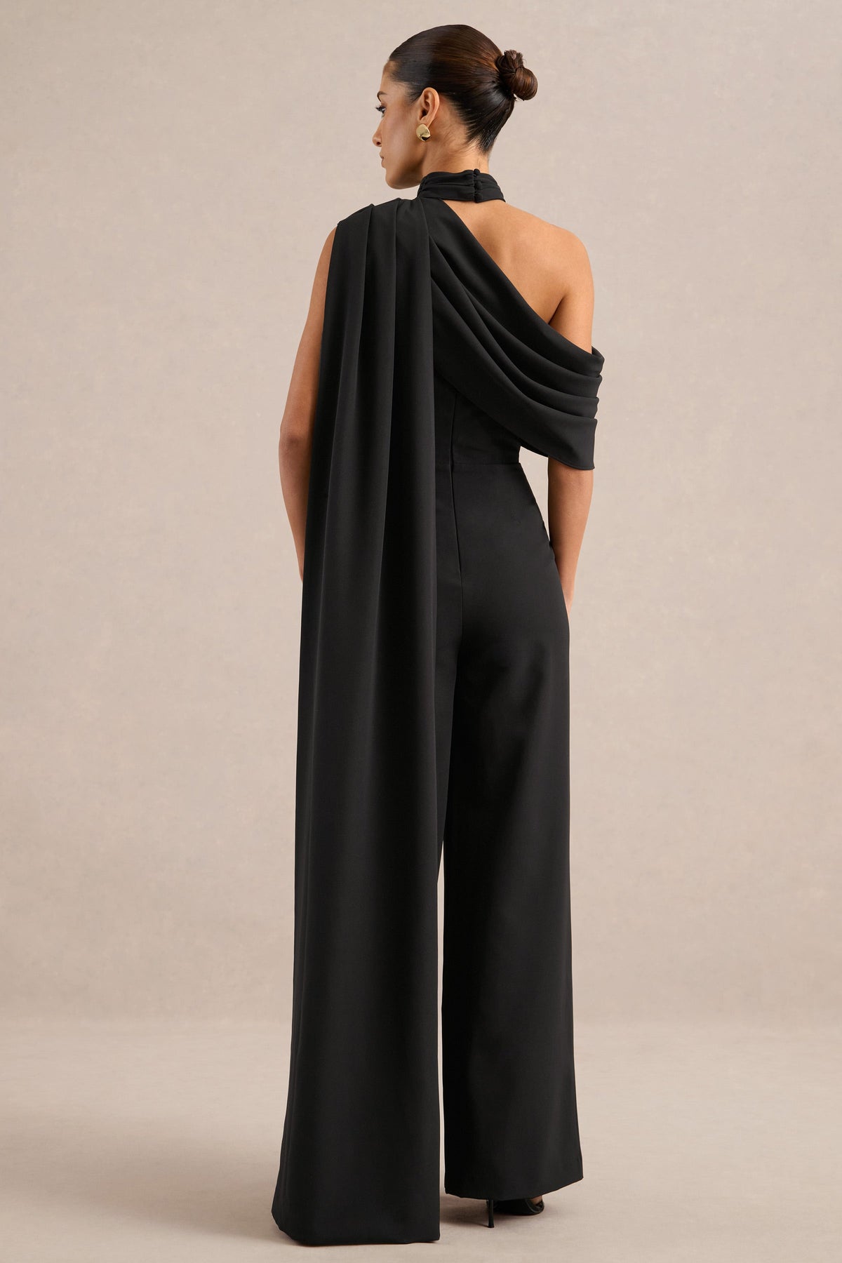 CL13919000106_ECM_HR_CL139190001_-_Zavlyn___Black_High_Neck_Short_Sleeve_Jumpsuit_With_Off_The_Shoulder_Detailing_and_Cape5