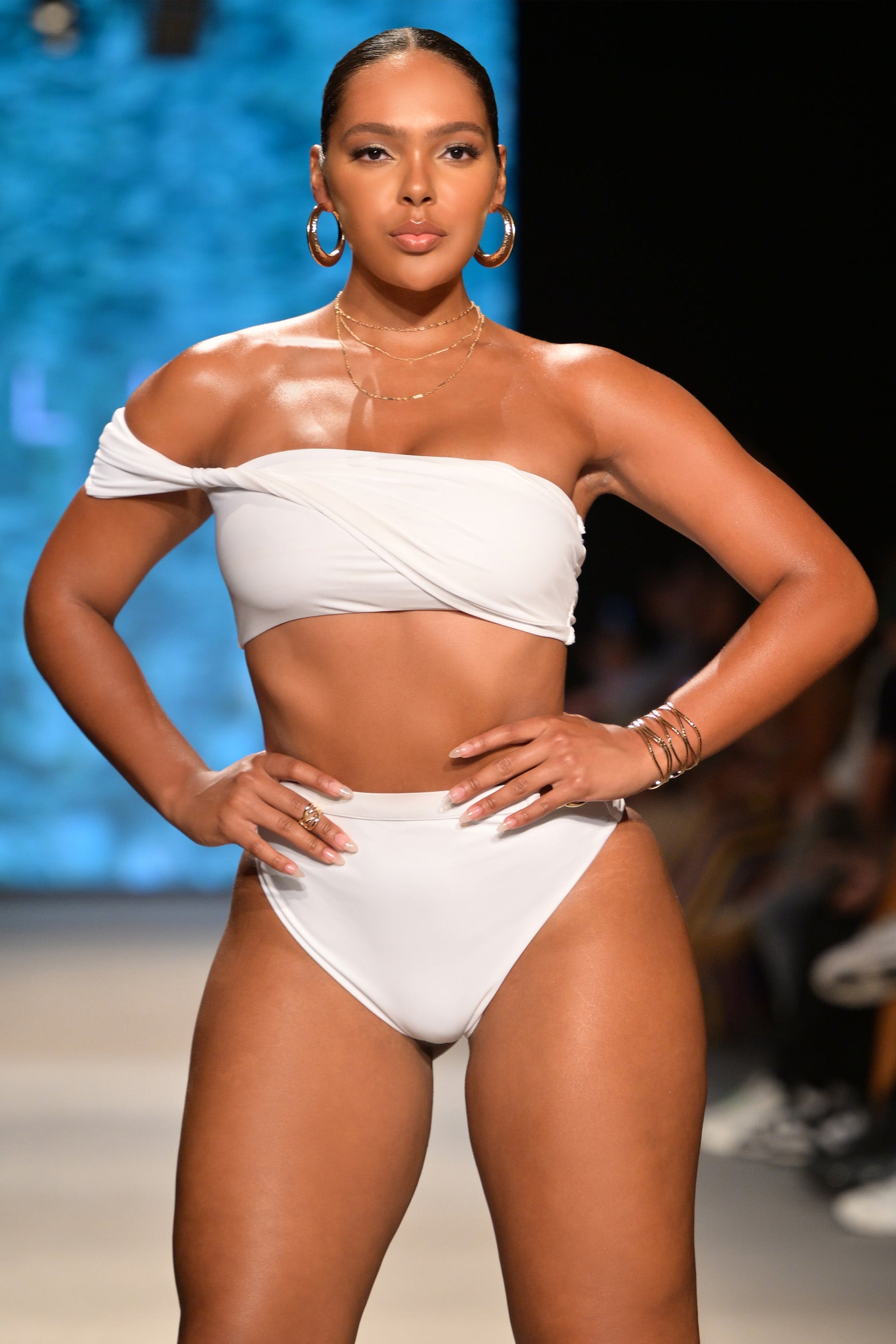 Dusk | White Draped Bandeau Bikini Top - Club L London - AUS