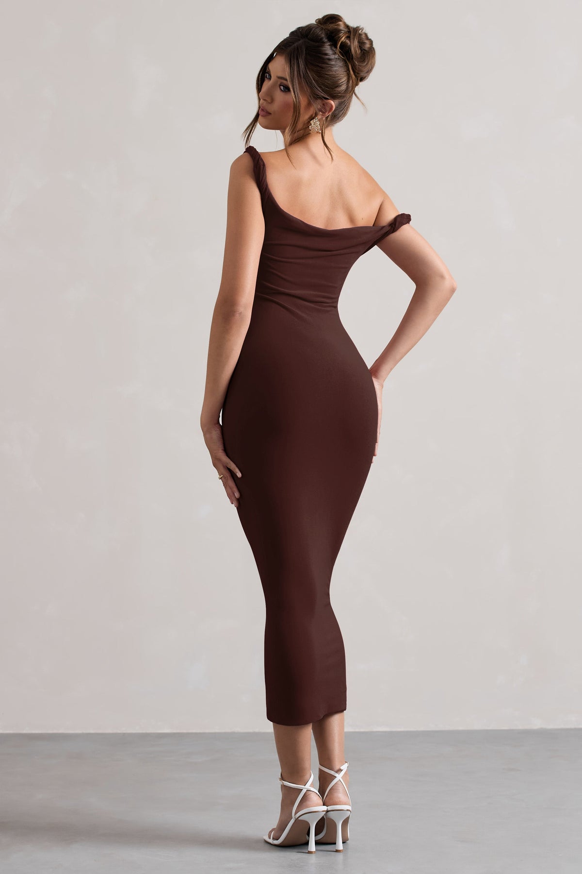 WB_CC_HR_CL132261067-SalomeChocolateTwistedAsymmetricMidiDress7