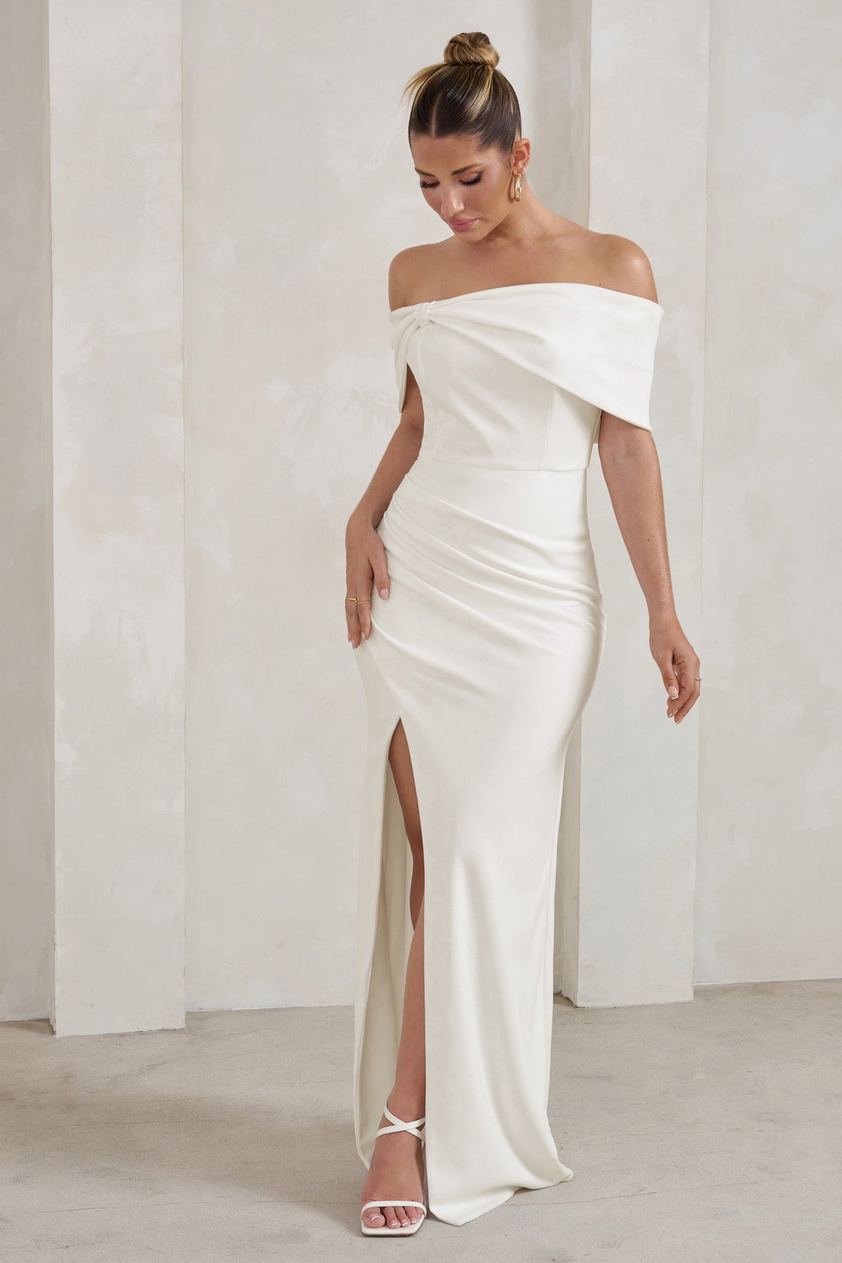 Eva White Bardot Bow Detail Maxi Dress With Thigh Split – Club L London -  AUS