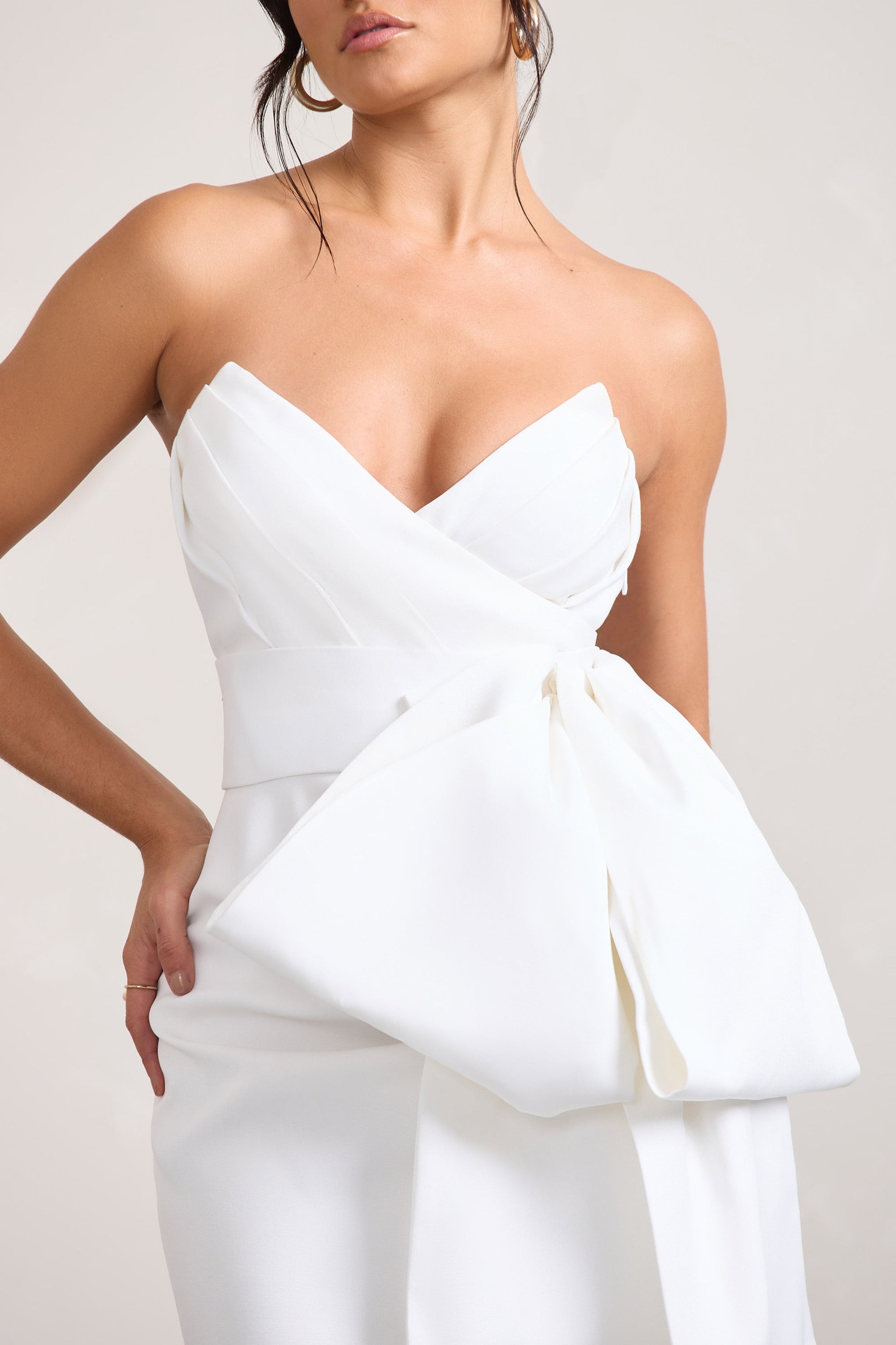 Winner | White Bandeau Mini Dress With Oversized Bow - Club L London - AUS