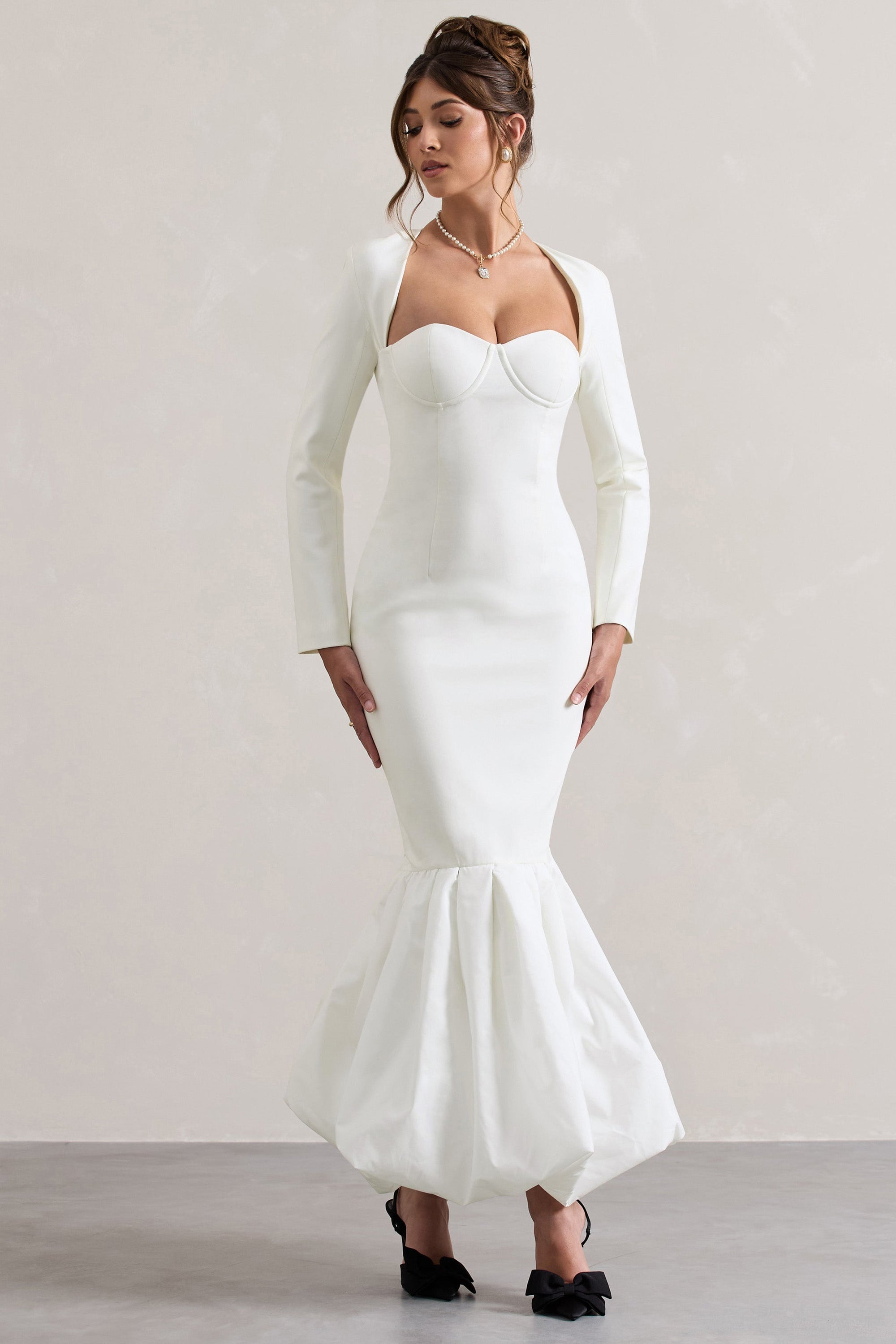 London | Cream Sweetheart Maxi Dress With Volume Hem - Club L London - AUS