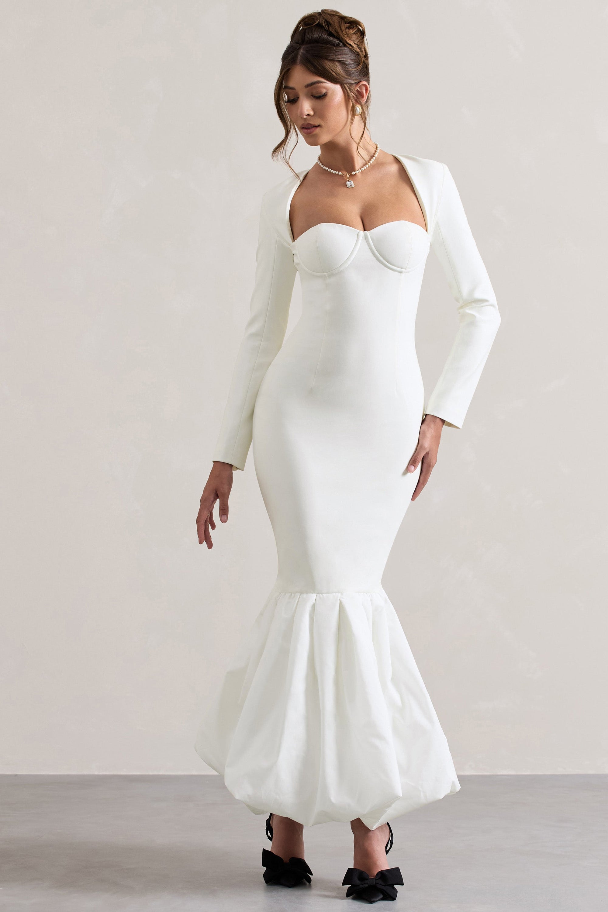 London | Cream Sweetheart Maxi Dress With Volume Hem - Club L London - AUS