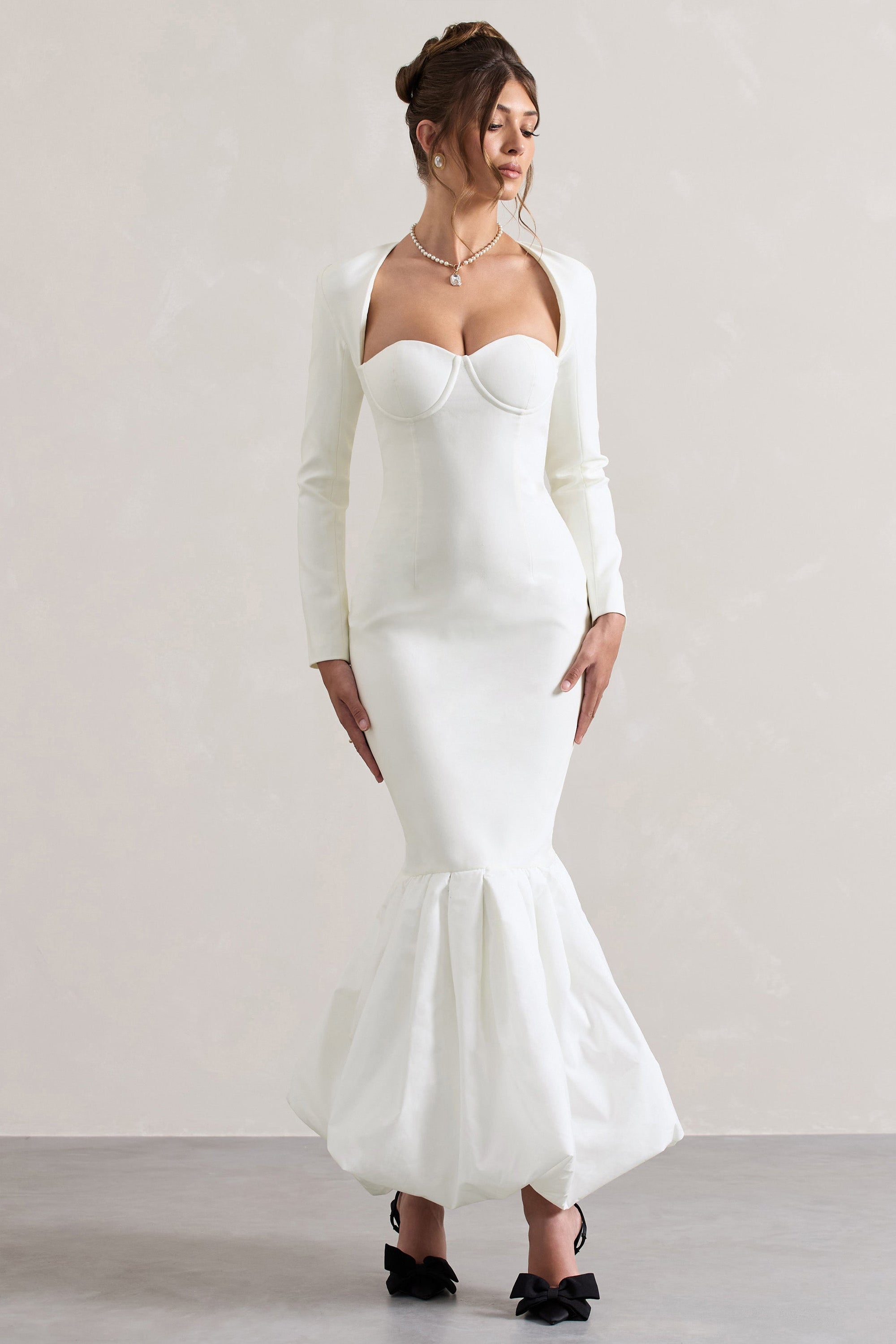 London | Cream Sweetheart Maxi Dress With Volume Hem - Club L London - AUS