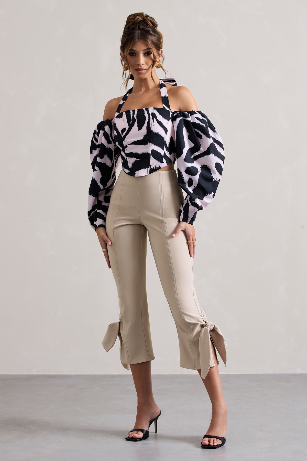 WB_HR_CL132248018-TheatricZebraPrintHalter-NeckCorsetTopWithPuff-Sleeves_HR_CL132253059-OnStageChampagneCroppedCapriPantsWithKnotDetail3