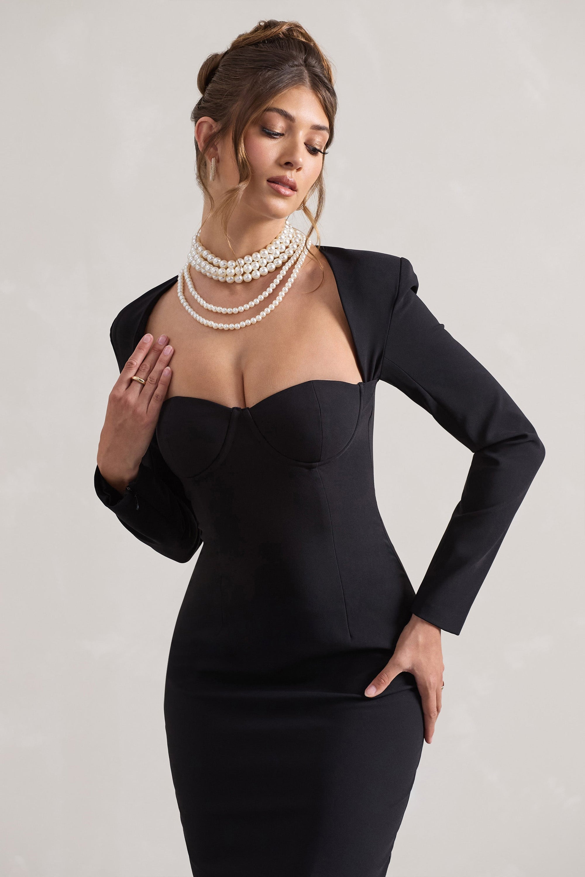 London | Black Sweetheart Maxi Dress With Volume Hem - Club L London - AUS