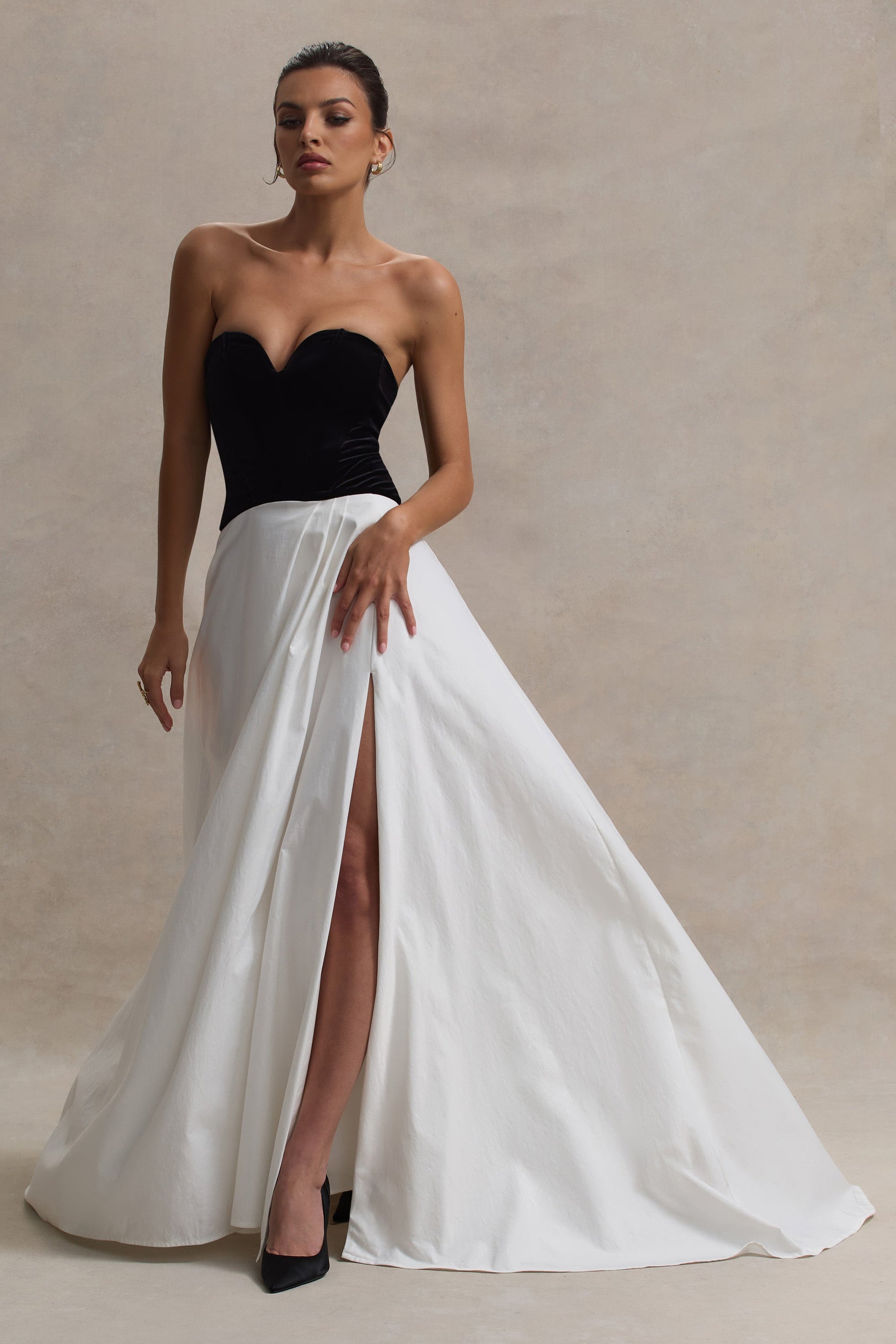 Lucienne | Black & Cream Sweetheart Corset Split Maxi Dress - Club L London - AUS
