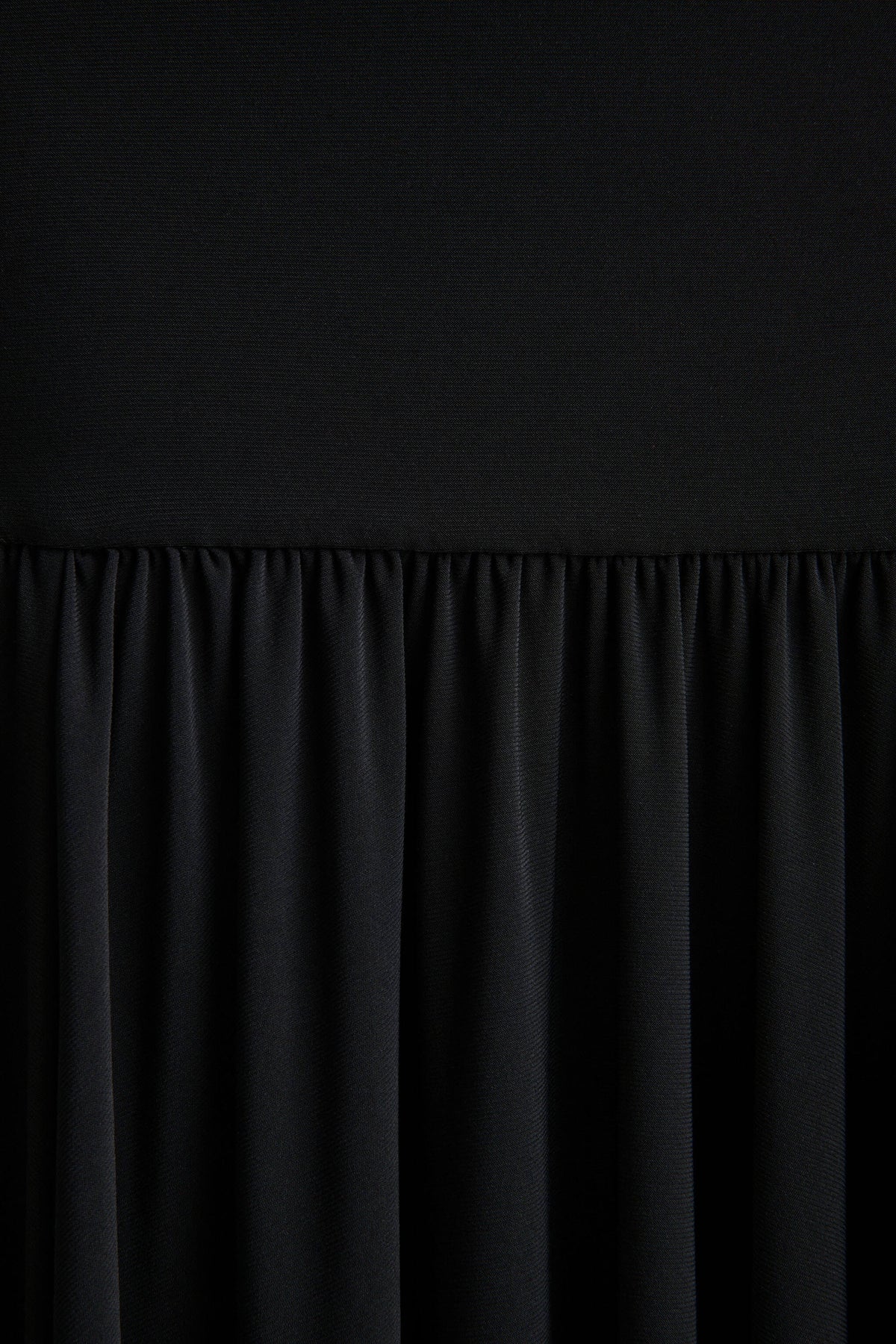 uploaded_image_4_iz6td